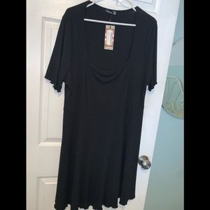 Square neck boohoo dress